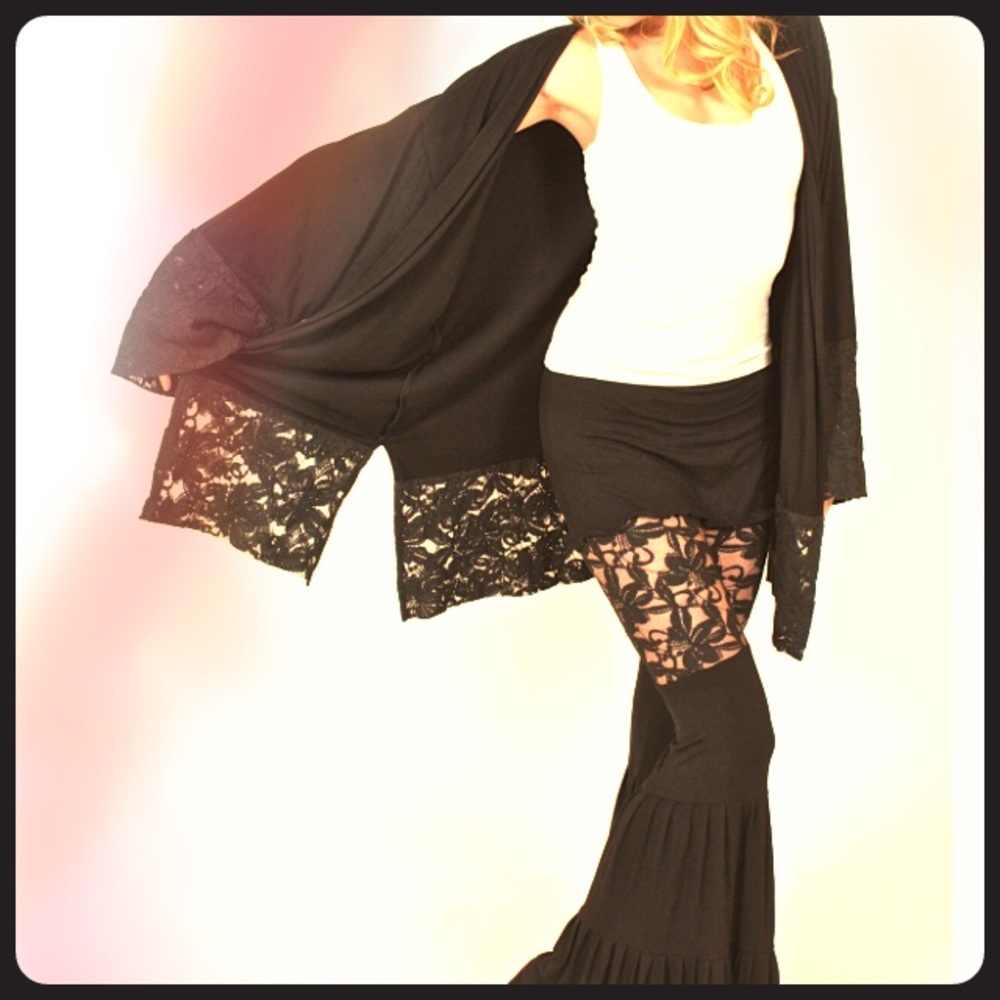 🌙🌑 Authentic Bamboo Lace Bells Flares OR Kimono